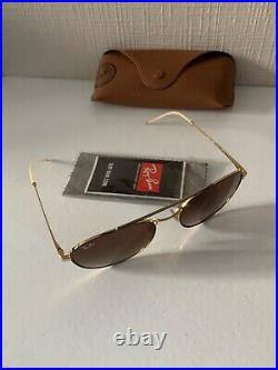 Véritable lunette de soleil Rayban femme comme neuve valeur 157 euros